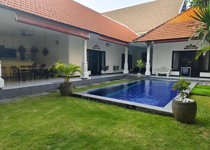 Walking To The At Omahati Bali Villa *